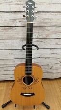 Mini guitare acoustique TAYLOR