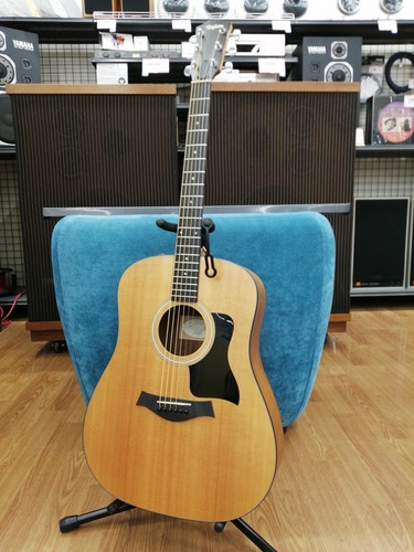 Guitare électrique acoustique