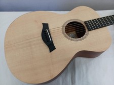 Guitare acoustique électrique