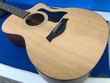 Guitare acoustique électrique